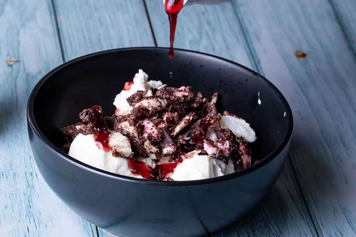 Ice Cream With Spiced Red Wine Syrup